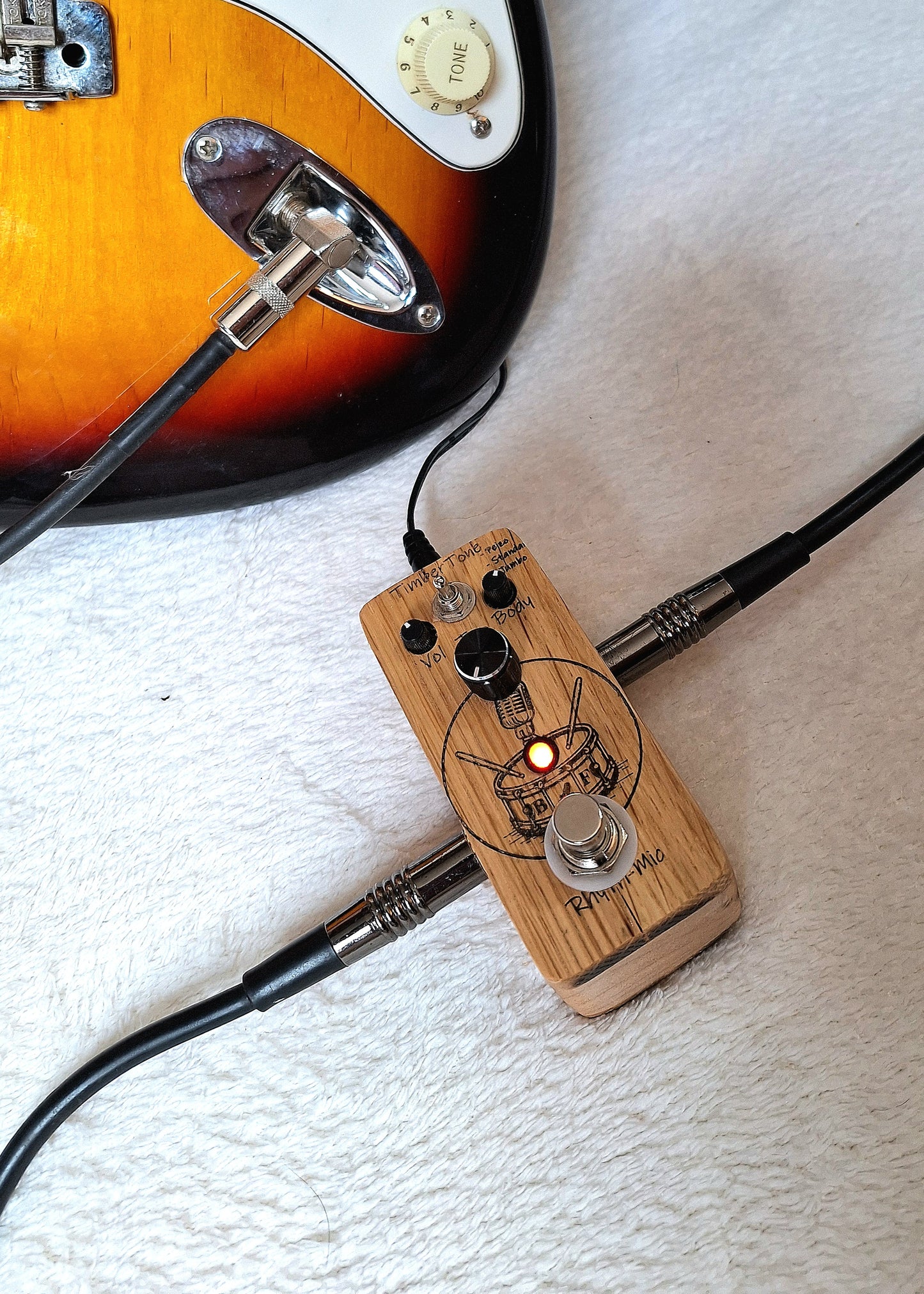 Rhyth-Mic Timber Tone acoustic guitar simulator effects pedal